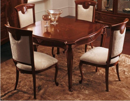 Стол и стулья для столовой с элементами ручной резьбы Grilli - Corinzia antiquariato