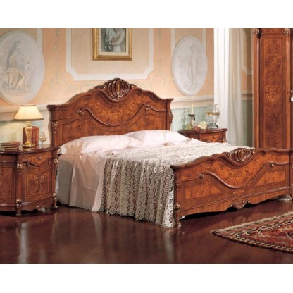 Двухспальная кровать с резным изголовьем Grilli - Trevi
