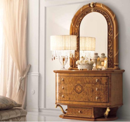 Итальянский комод с зеркалом в резьбе Jasmine