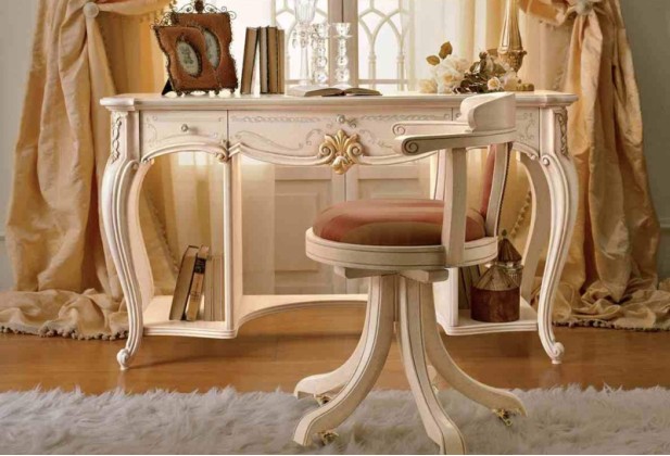 Письменный столик с мягким стулом Principe